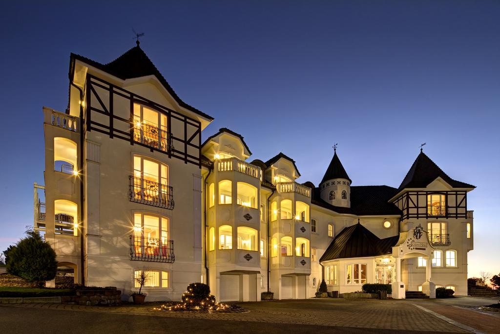 Schloss Hotel Holzrichter Nachrodt-Wiblingwerde Buitenkant foto