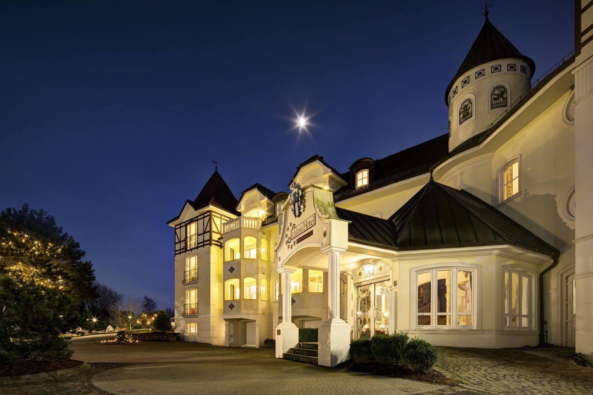 Schloss Hotel Holzrichter Nachrodt-Wiblingwerde Buitenkant foto